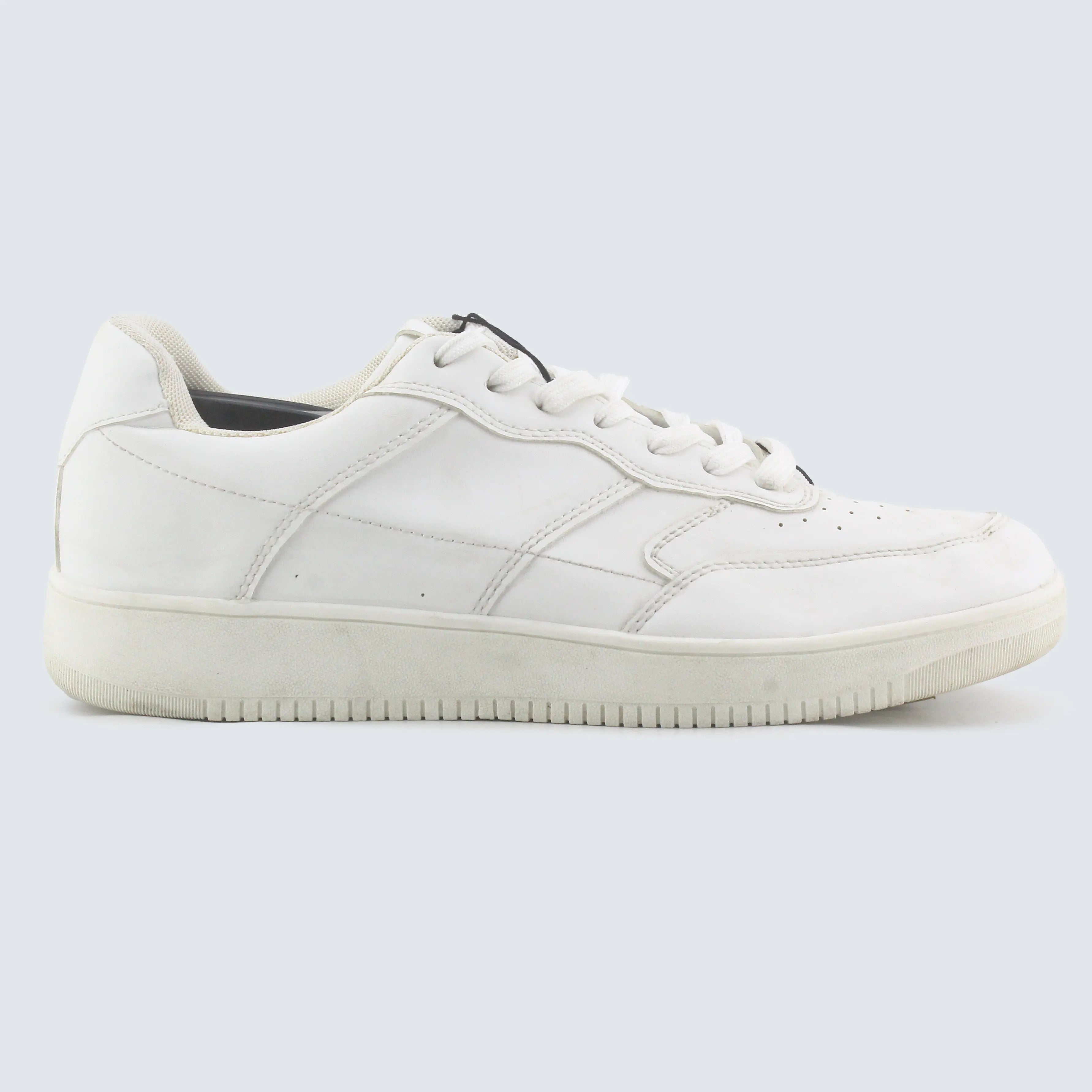 White Classic Trainer view