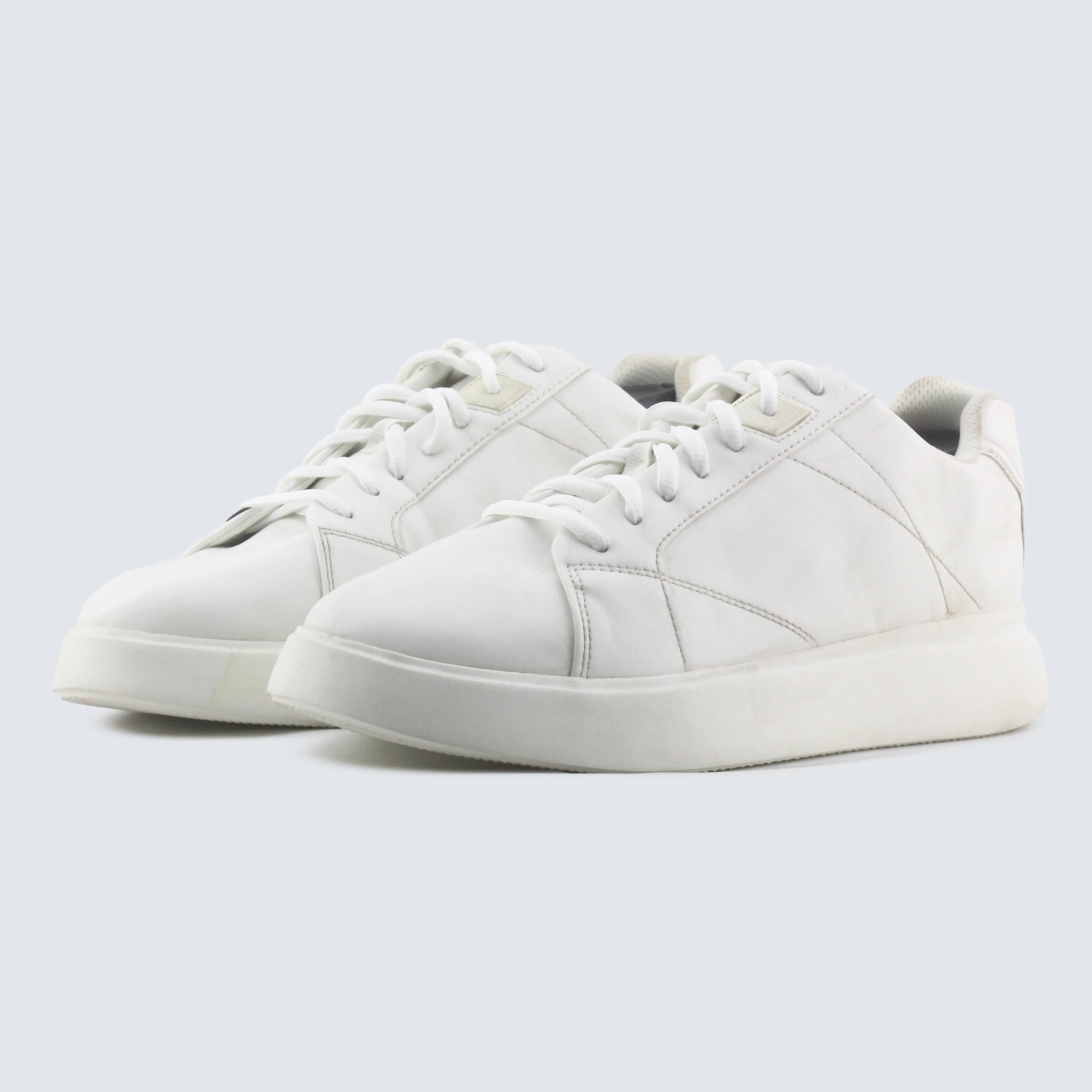 White Panel Trainer